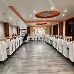 White Rose & Restaurant - Лидс