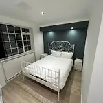 White Rose & Restaurant - Отель 4*
