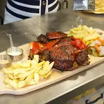 Отель White Rose & Restaurant -