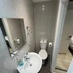 Отель White Rose & Restaurant -