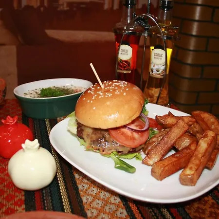 酒店 White Rose & Restaurant - 4*