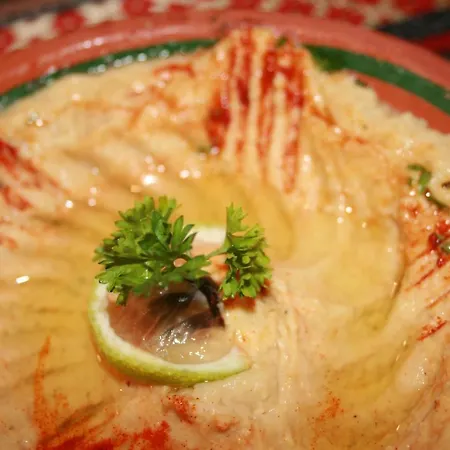 White Rose & Restaurant - 4*