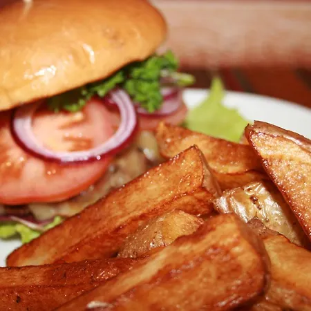 White Rose & Restaurant - 4*