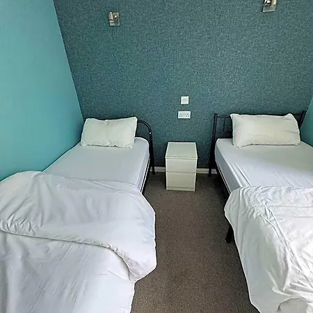 Hotell White Rose & Restaurant -