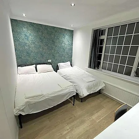 White Rose & Restaurant - Hotell