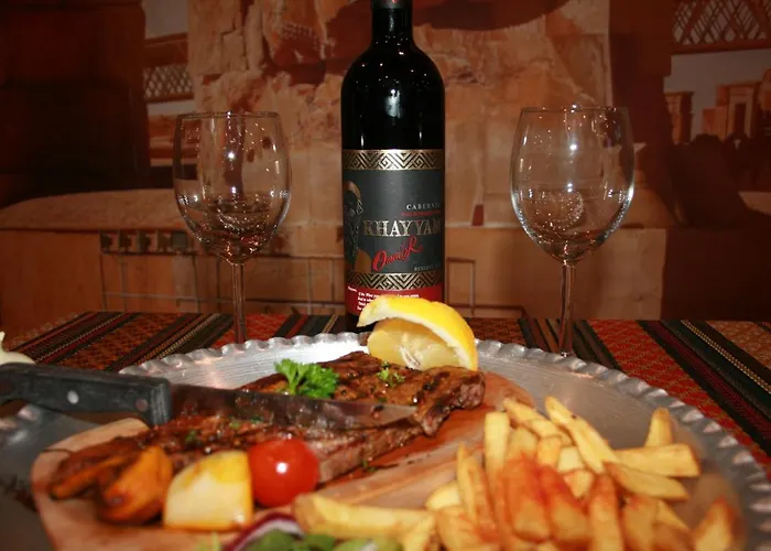 Hotel White Rose & Restaurant - 4*