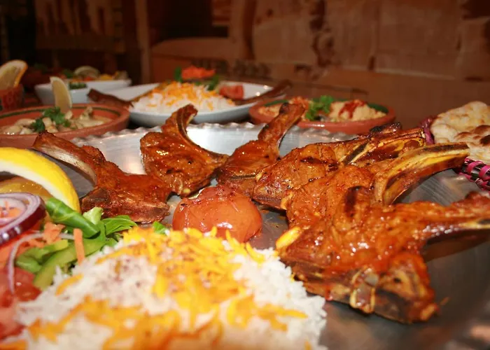 호텔 White Rose & Restaurant -