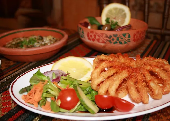 Hotel White Rose & Restaurant - 4*