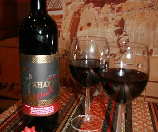 Hotel White Rose & Restaurant - 4*