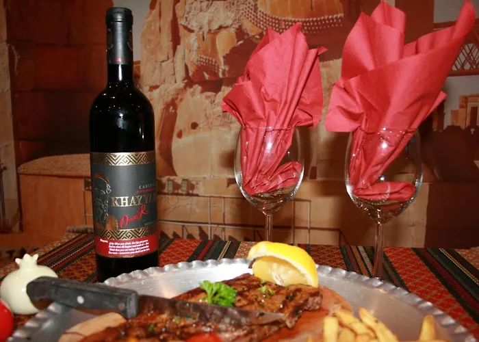 Hotel White Rose & Restaurant - 4*