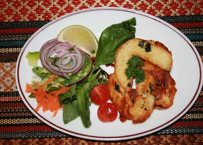 Hotel White Rose & Restaurant - 4*