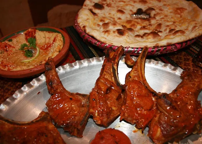 White Rose & Restaurant - 호텔