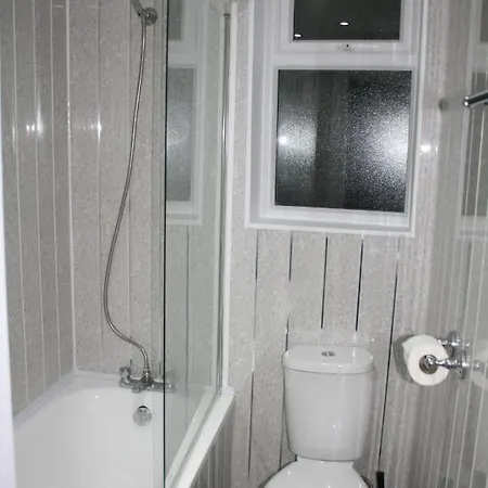 White Rose & Restaurant - 4* Leeds