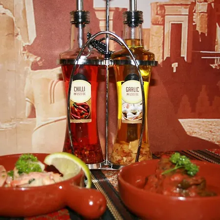 Szálloda White Rose & Restaurant - 4*