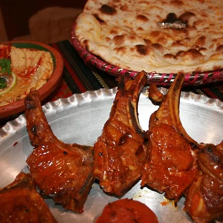 White Rose & Restaurant - Szálloda